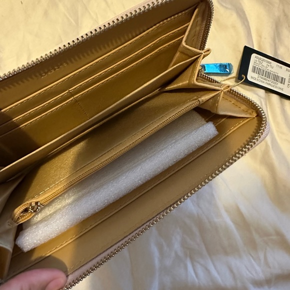 Bebe wallet - Picture 2 of 3